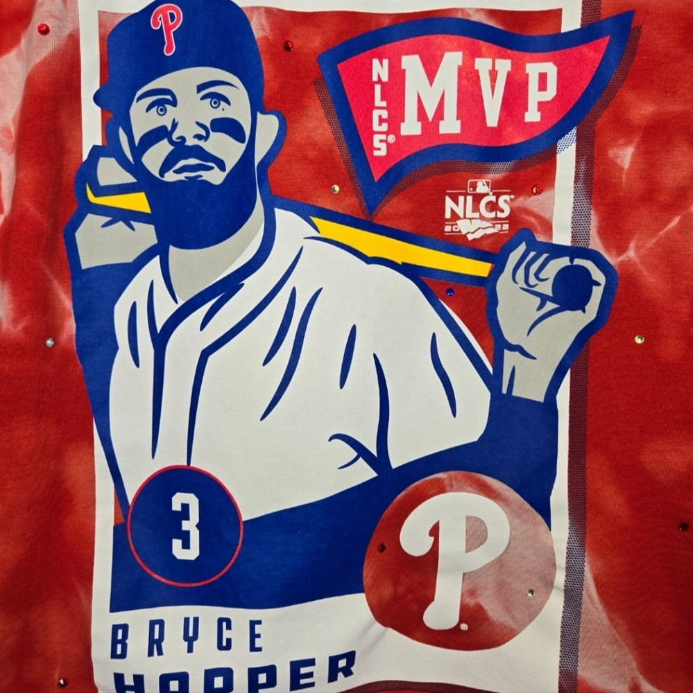 Philadelphia Phillies Crop Tee - Picture 3 of 6